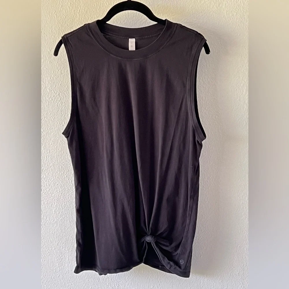 Lululemon All Yours Tank Top Size 8 Black Shirt